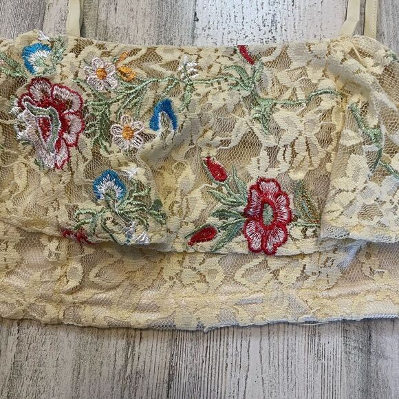 NWT Elli White Floral Top Small NWT - Picture 3 of 5